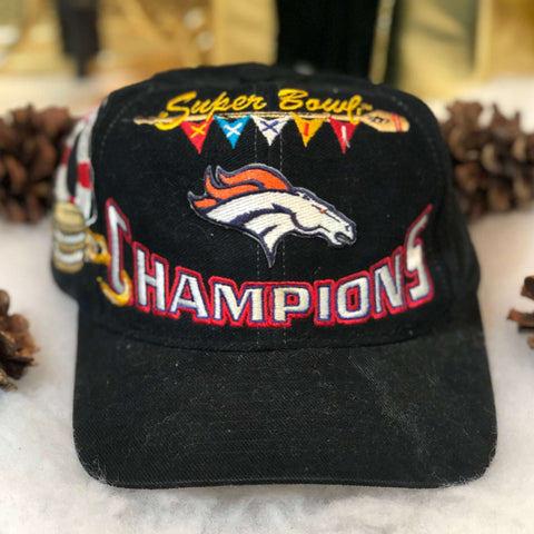 Vintage NFL Super Bowl XXXII Champions Denver Broncos Logo Athletic Snapback Hat