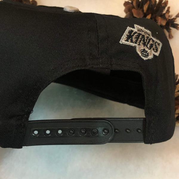 Vintage NHL Los Angeles Kings Twins Enterprise Twill Bar Line Snapback Hat