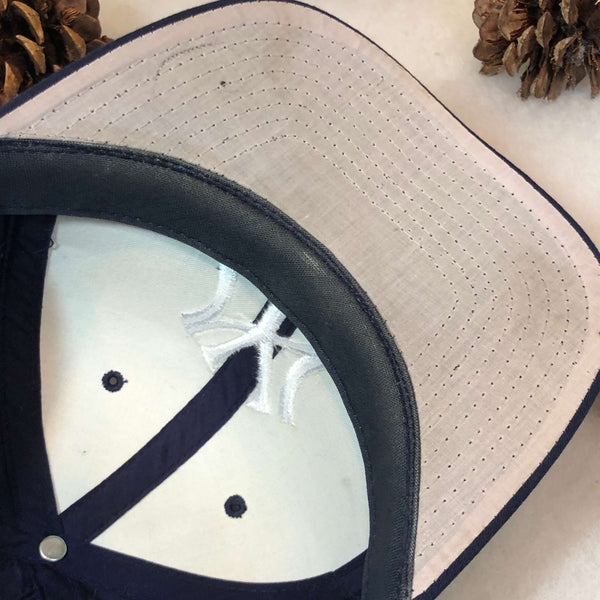 Vintage MLB New York Yankees Logo 7 Twill Snapback Hat