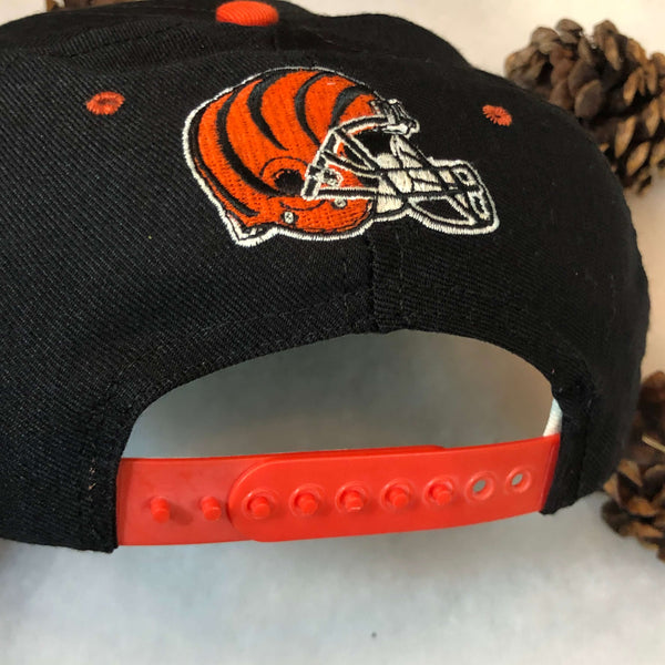 Vintage NFL Cincinnati Bengals Nutmeg Mills Script Snapback Hat