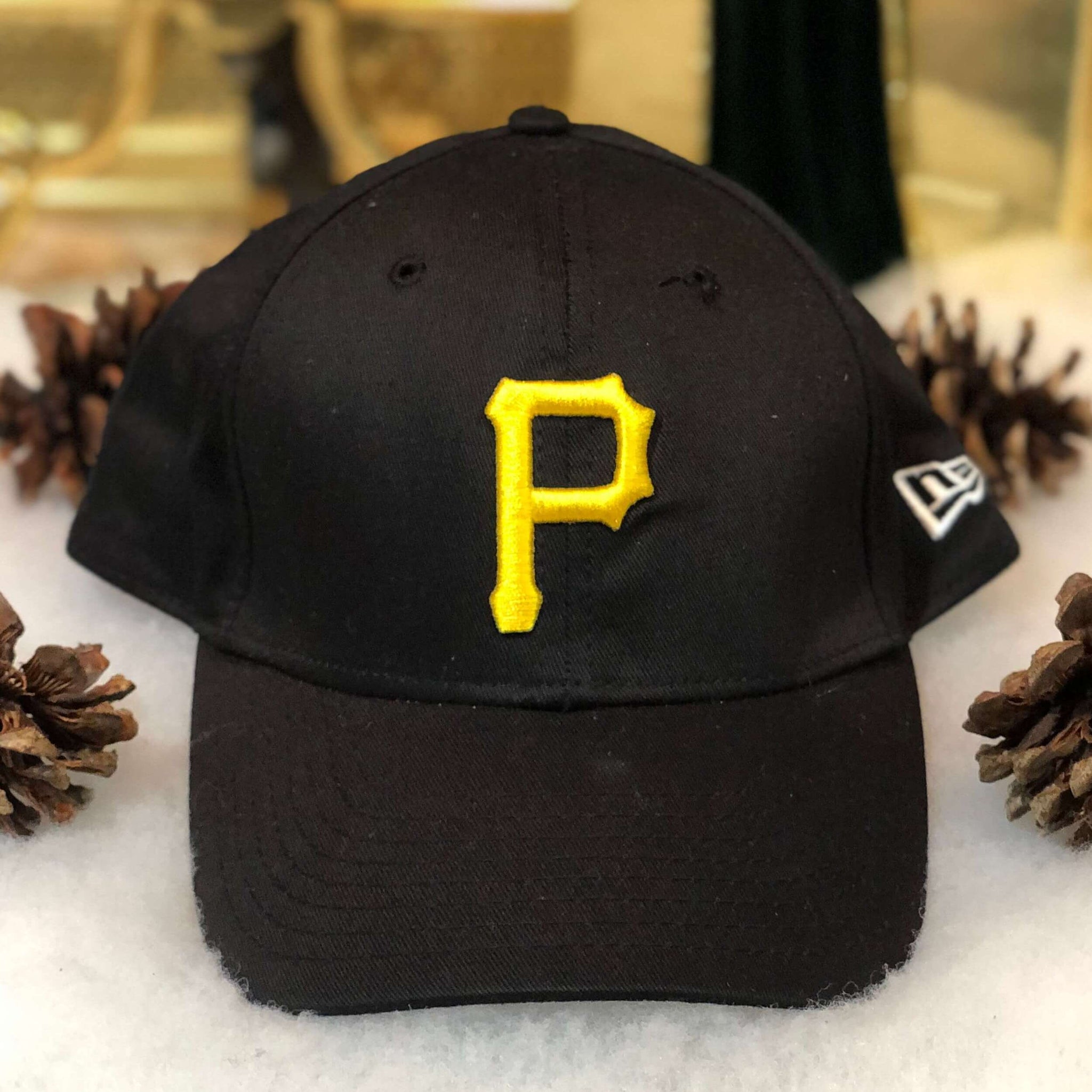 Vintage MLB Pittsburgh Pirates New Era Twill Snapback Hat