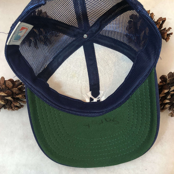 Vintage MLB New York Yankees Universal Trucker Hat