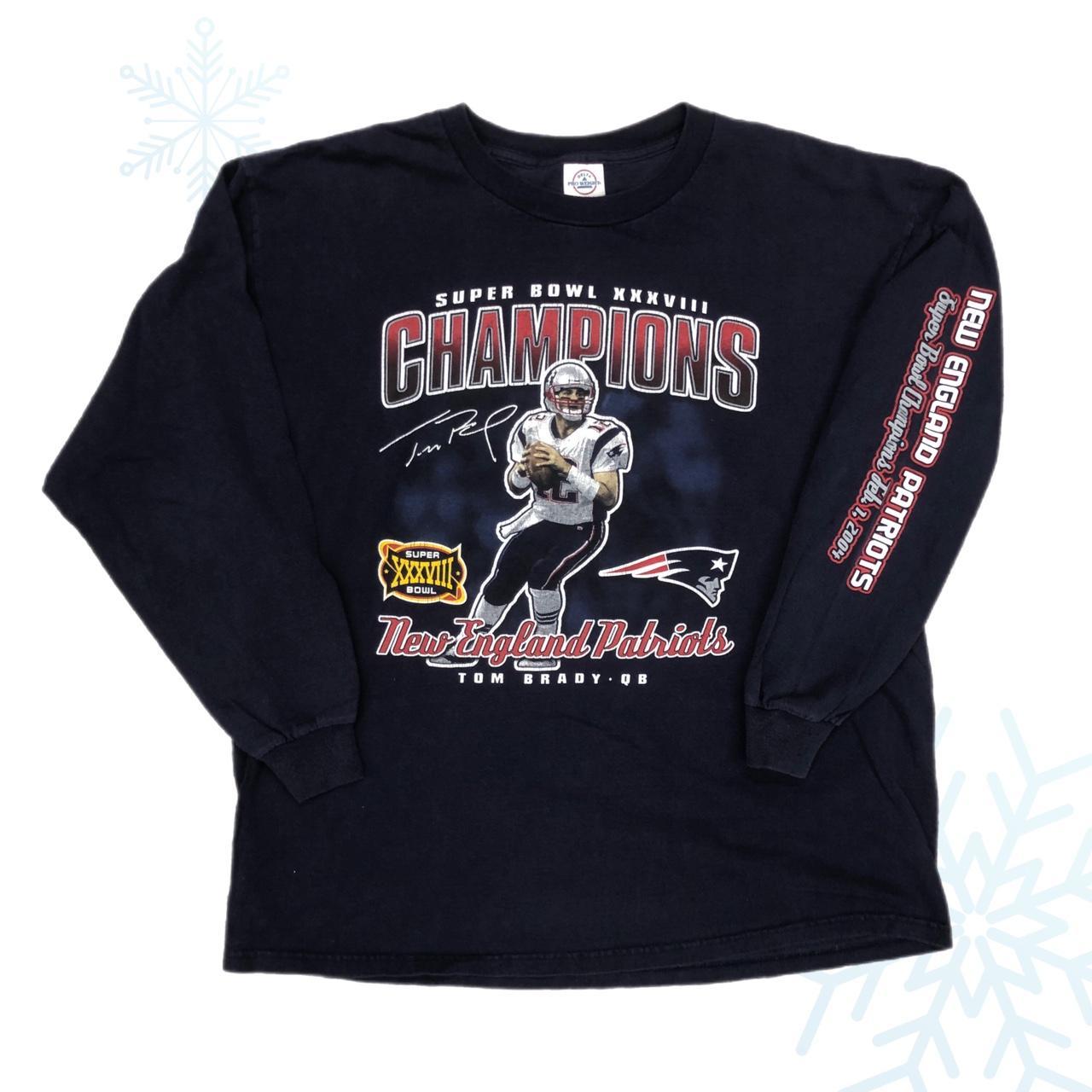 NFL New England Patriots Tom Brady Super Bowl XXXVIII Champions Long Sleeve Shirt (XL)