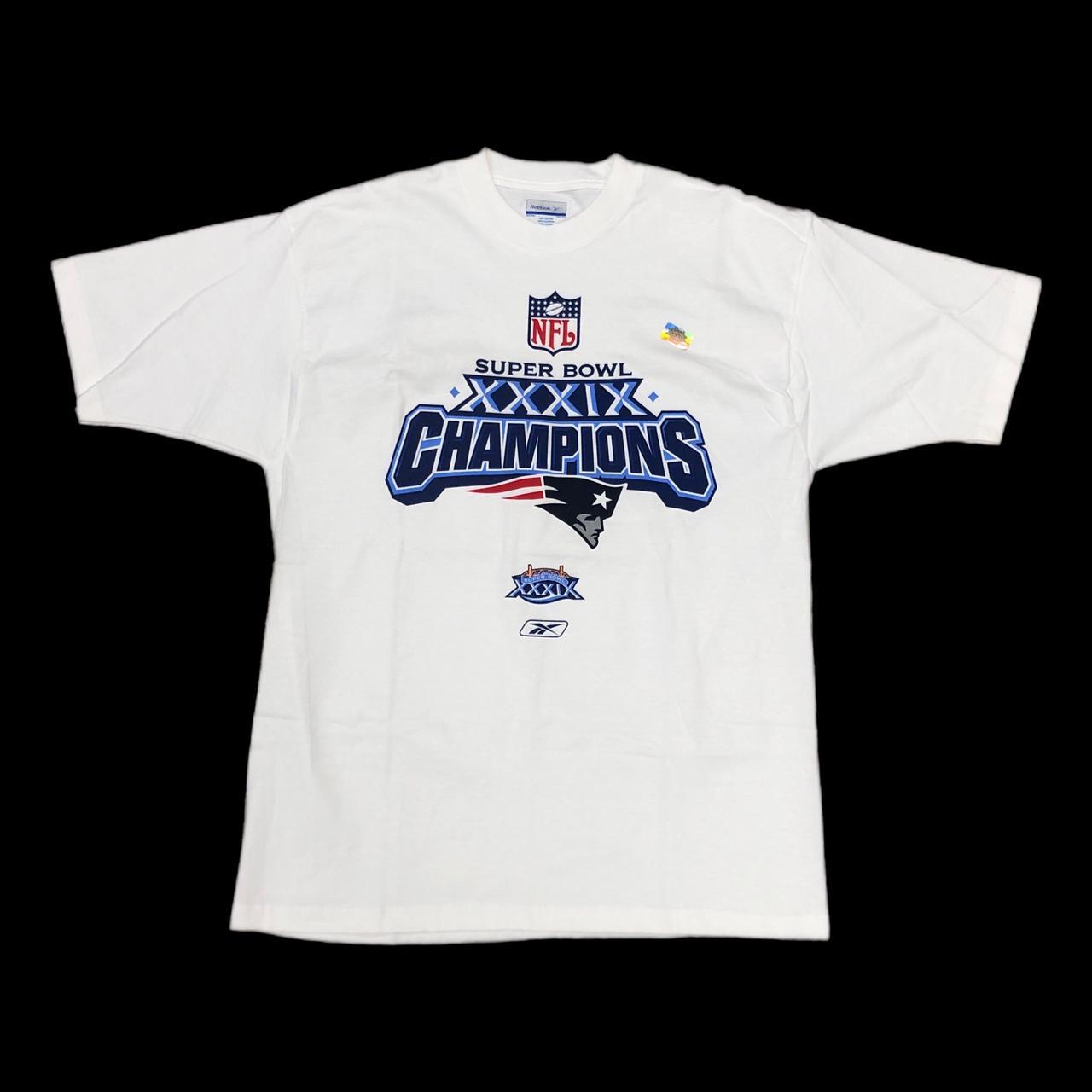 Deadstock NWOT NFL New England Patriots Super Bowl XXXIX Champions Reebok T-Shirt (L)