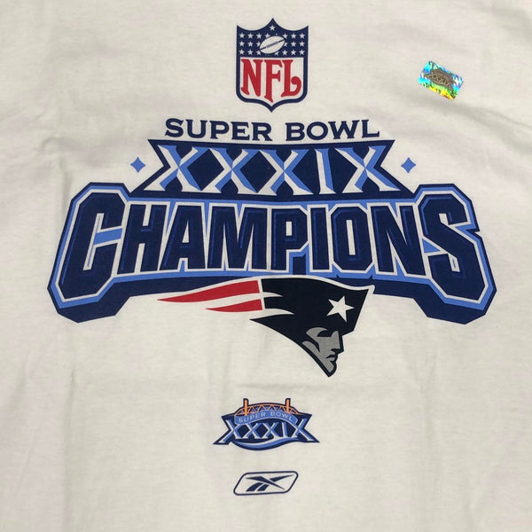 Deadstock NWOT NFL New England Patriots Super Bowl XXXIX Champions Reebok T-Shirt (L)