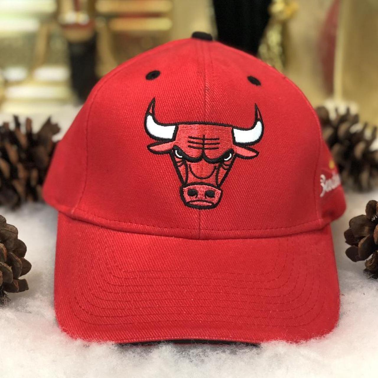 NWOT NBA Chicago Bulls Budweiser Strapback Hat