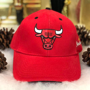 NWOT NBA Chicago Bulls Budweiser Strapback Hat