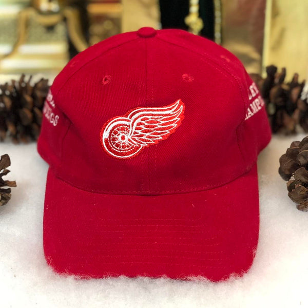Vintage Deadstock NWOT NHL Detroit Red Wings Stanley Cup Champions Strapback Hat