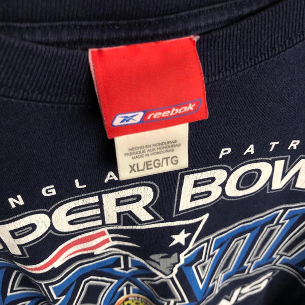 NFL New England Patriots Super Bowl XXXVIII Champions Reebok T-Shirt (XL)